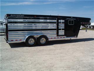  Elite Trailer Manufacturing - Custom Aluminum Horse Trailers