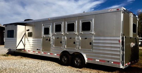 Exiss Horse Trailers